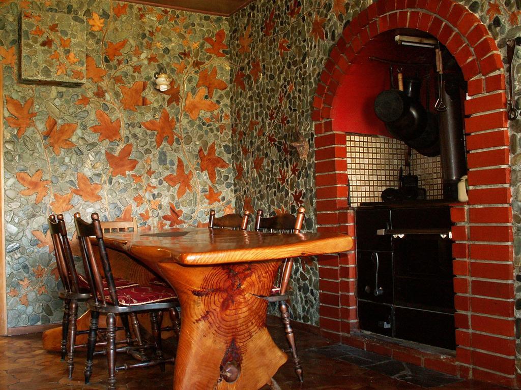 Little Paradise Lodge Creighton Room photo
